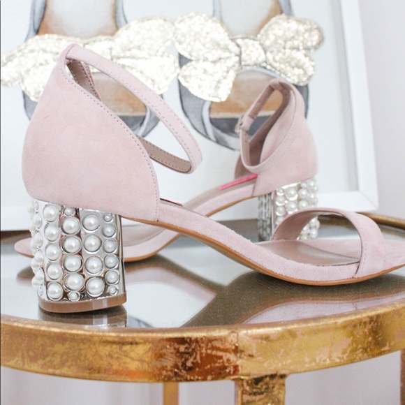 betsey johnson pearl heels